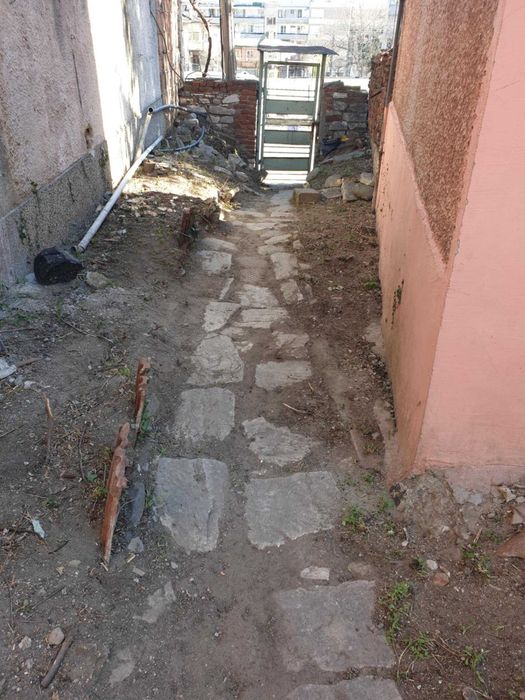 Продава се Къща в Асеновград - 1 кв.м за 66300 €/кв.м - Снимка #3