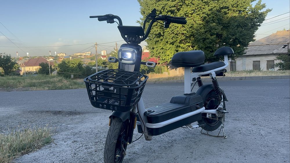 Элетро скутер хорошое состояние