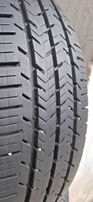 4бр. 215/65/16С Michelin 7.4mm грайфер, дот 22г. Предлагаме монтаж