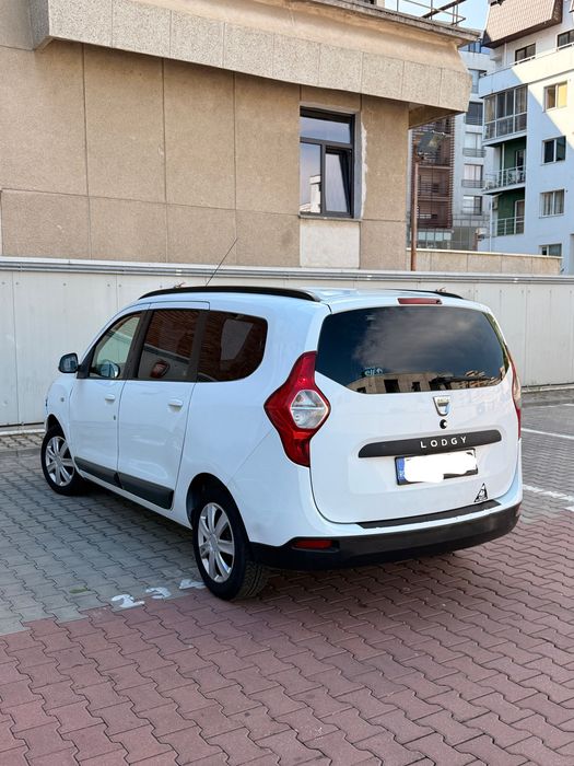 Dacia Lodgy 1.5 Dci 2015 // AC // Avariat Lovit // Navi // Inmatr. Ro