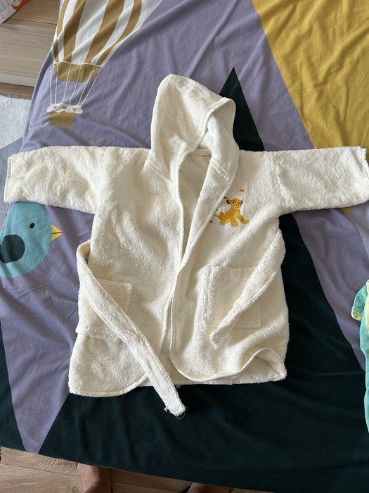 Бебешки халат и хавлия за баня