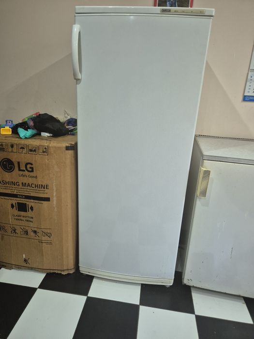 Продам 2 морозильника 1 нерабочий