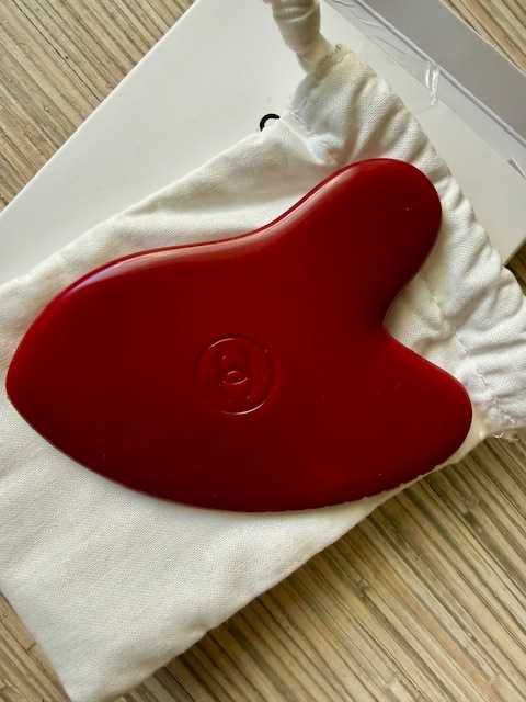 N°1  de Chanel massage accessory
