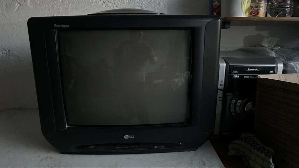 Продается ЭЛТ телевизор (LG)!