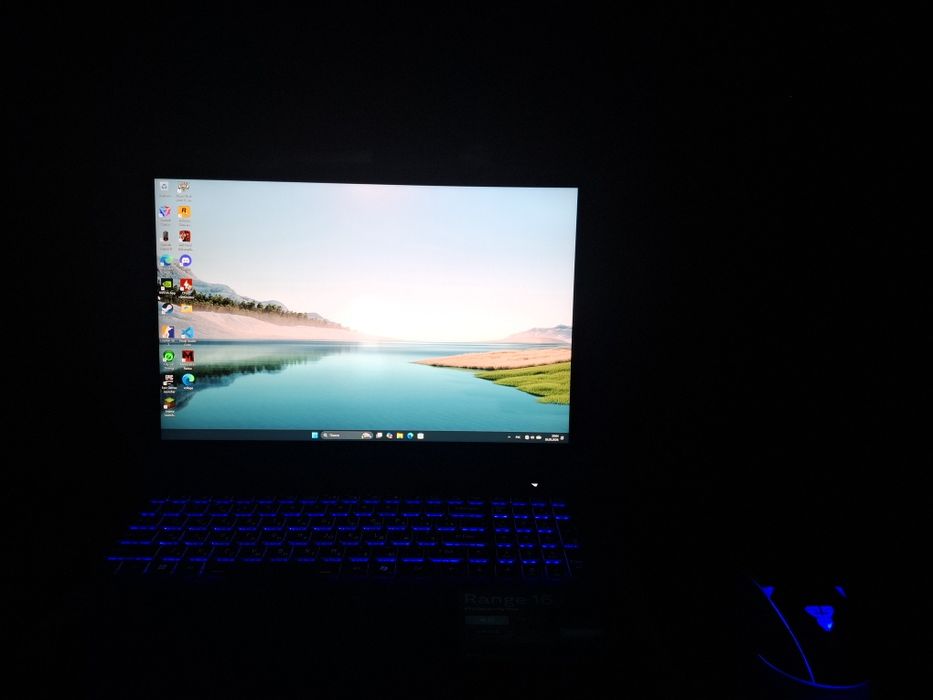 Ноутбук ThundeRobot Range 16 Evo