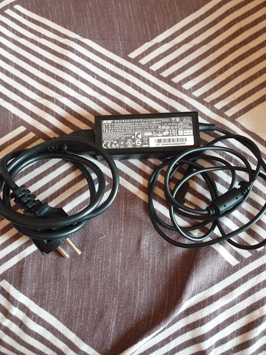 Продам оригинальное зарядное устройство  ACER PA-1450-26 для ноутбука
