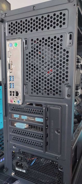 PC Gaming RYZEN 5, 32GB RAM DDR4, RX 580 8GB, 1TB SSD, WIN11, O365