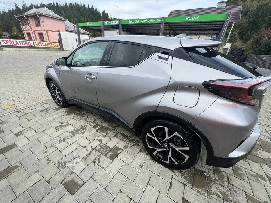Toyota C-HR 1.8 HSD 4x2 CVT C-lassy
