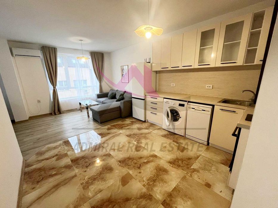 Дава се под наем Тристаен апартамент в Варна, Възраждане 1 - 85 кв.м за 650 € - Снимка #1