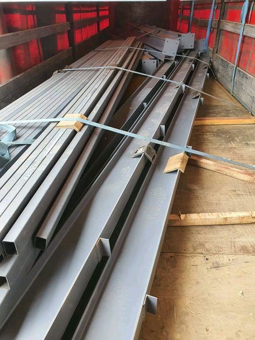 Vând hala metalica 10x20x4