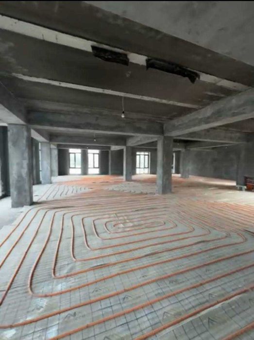 Сдаётся здание вдоль дороги 1000м2 Ориентир Шастри (N121)