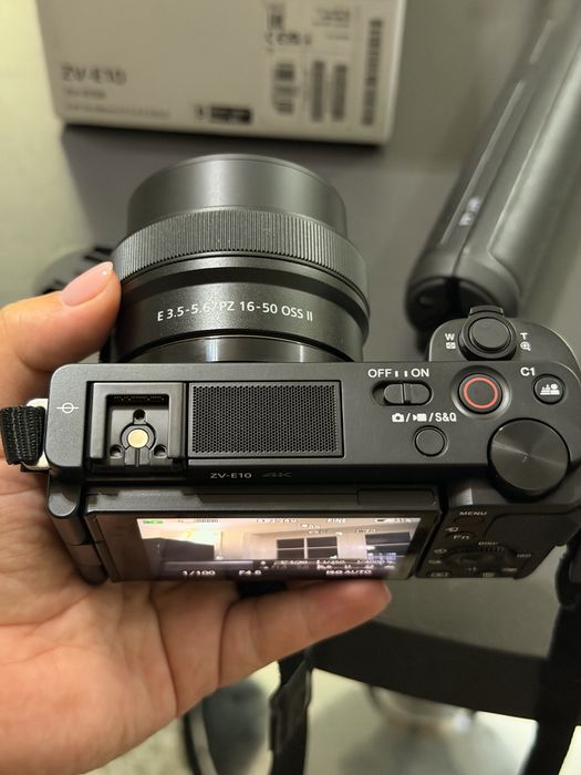Cameră foto/vlogging Sony ZV-E10