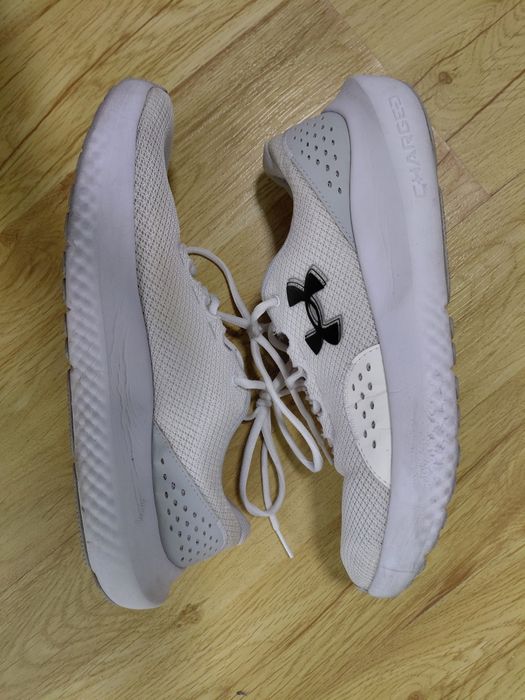Спортни Обувки under armor бяли 43 размер