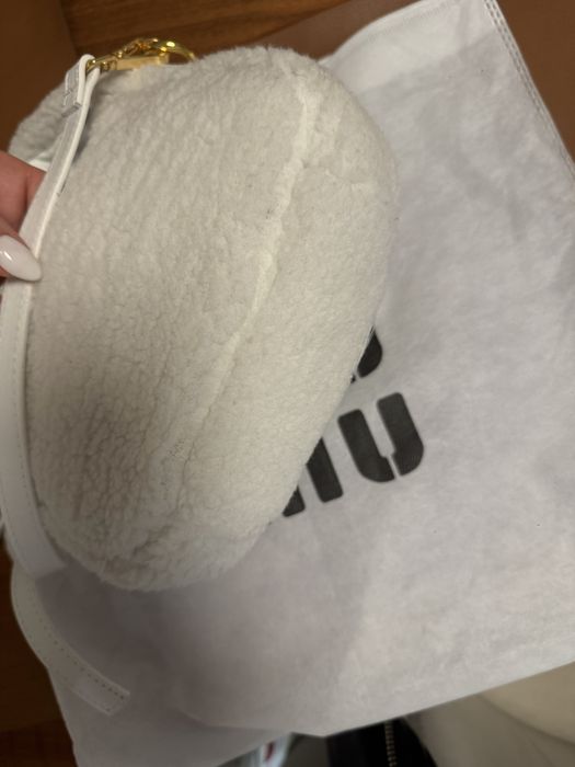 Miu Miu дамска чанта мериносов пух