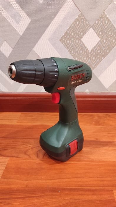 Шуруповёрт BOSCH бош