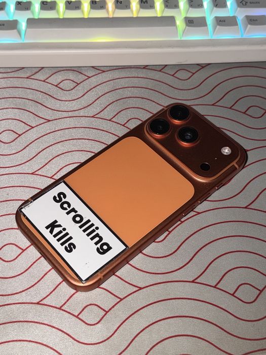 iPhone 17 pro 256gb Cosmic orange 93%
