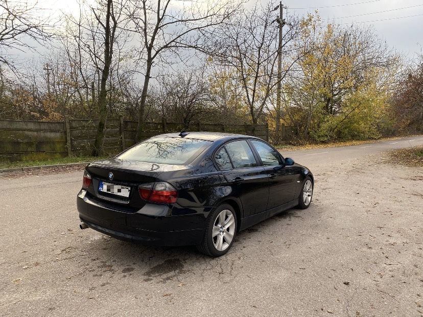BMW E90 320d 2005