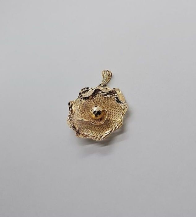 Подвеска из золота 585 пробы. Новая.