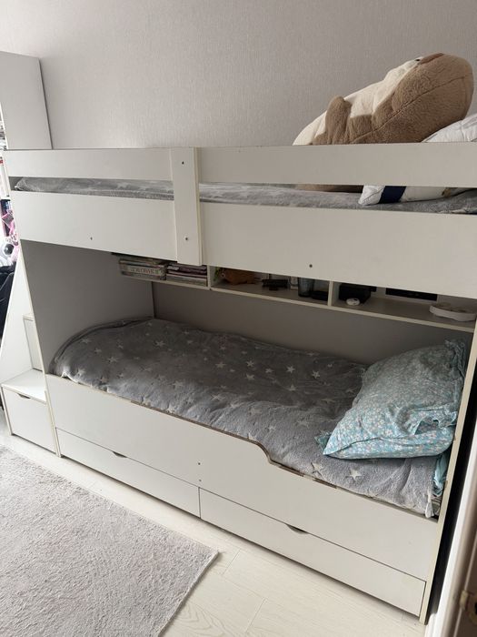 Продам двухярусную кровать!