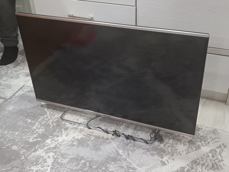 Продается Panasonic телевизор