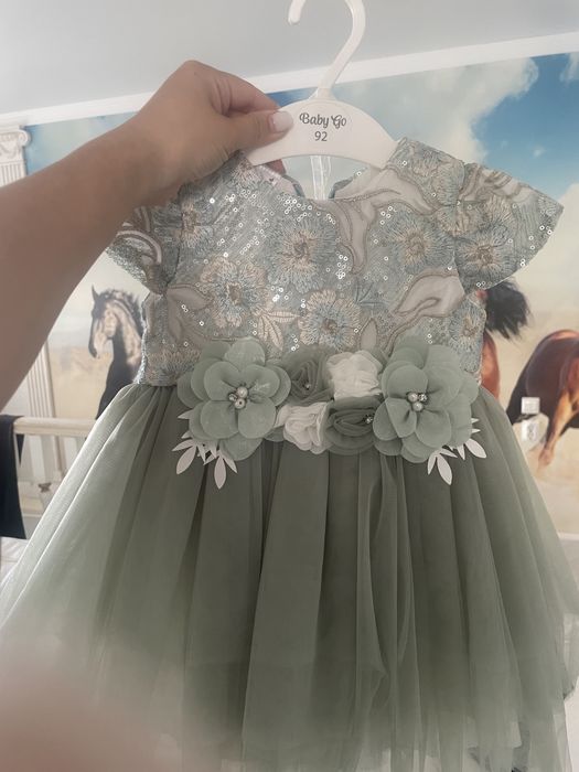 Продам платье для девочек