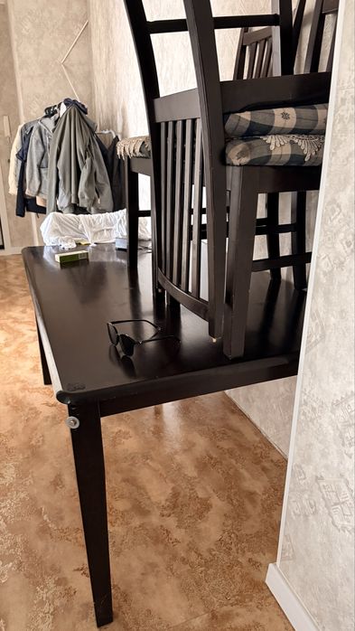 Продам стол со стульями