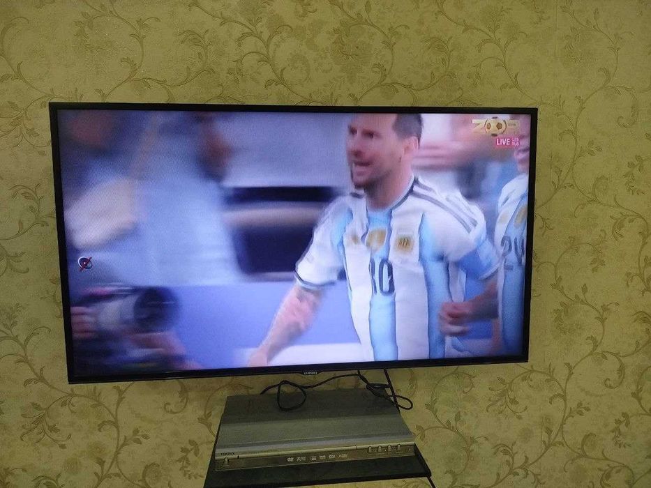 Samsung LED TV Series 5 (5003), 40" Full HD (1080p)