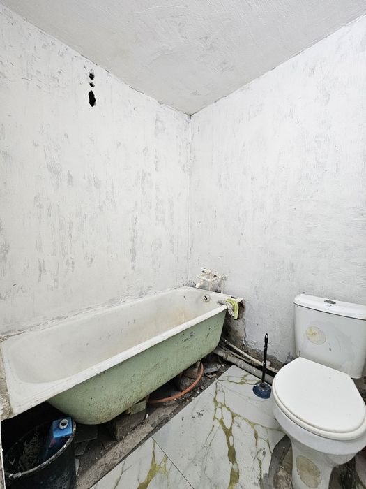 1 хоналик квартира сотилади киргилида