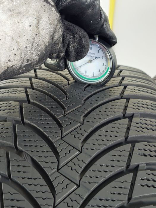 Set 205/55R16 Nexen 7mm stare foarte buna