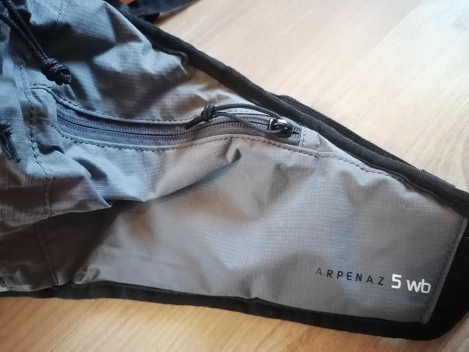 borseta trekking quechua, multiple buzunare