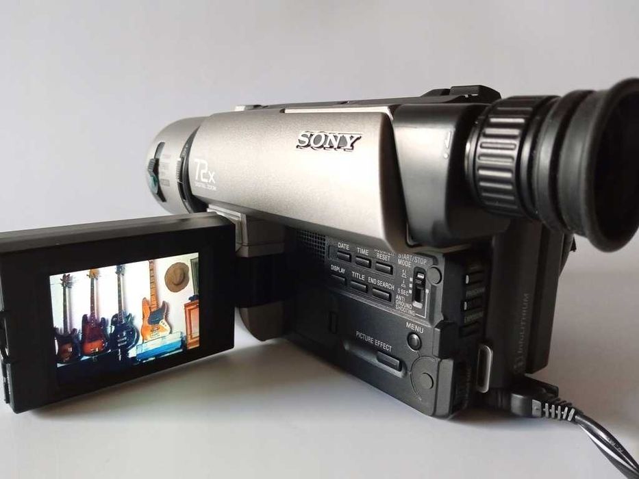 Camera filme casete Hi8, video8 impecabila