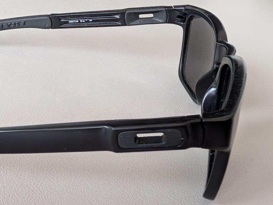 Oakley Catalyst Polarized слънчеви очила