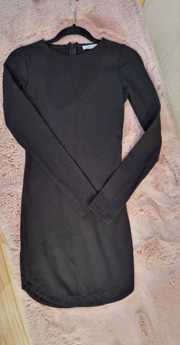 Продавам рокля на марката Cliche