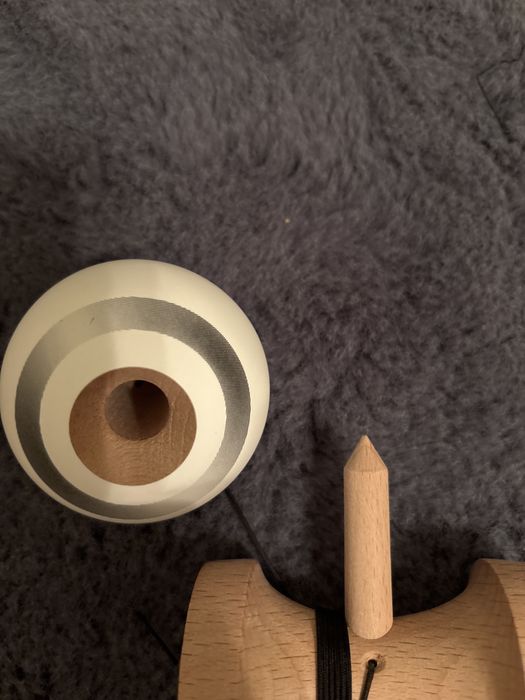 Kendama Lotus bloom