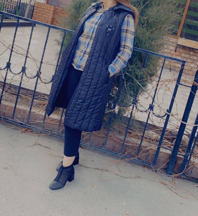 Bezrukavka Jaket sotiladi