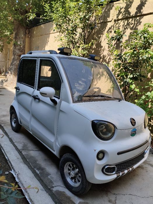 Elektro moped bor