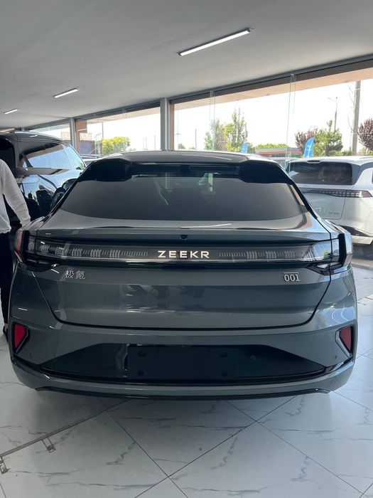 Zeekr 001 YOU 2025