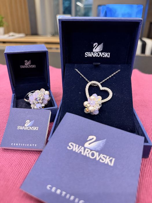 Оригинален комплект Swarovski с кутии и сертификати