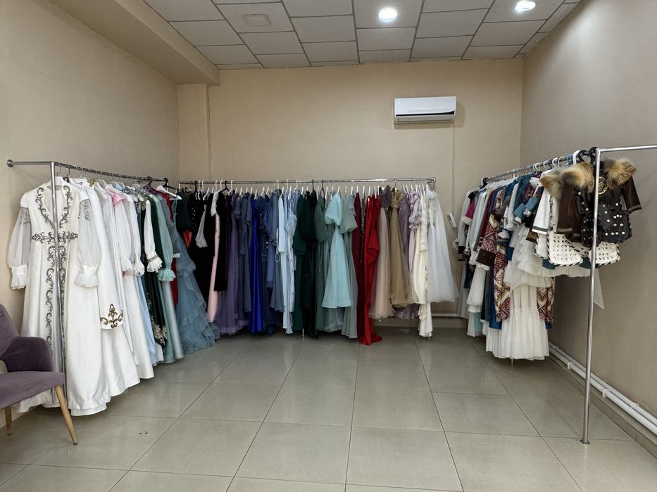 Продается действующий салон проката платьев