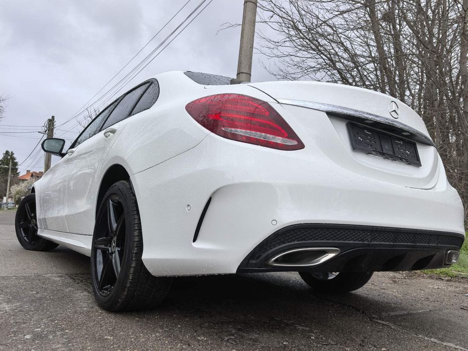 Mercedes-Benz C200 AMG line, 9 G-tronic, 4 Matic