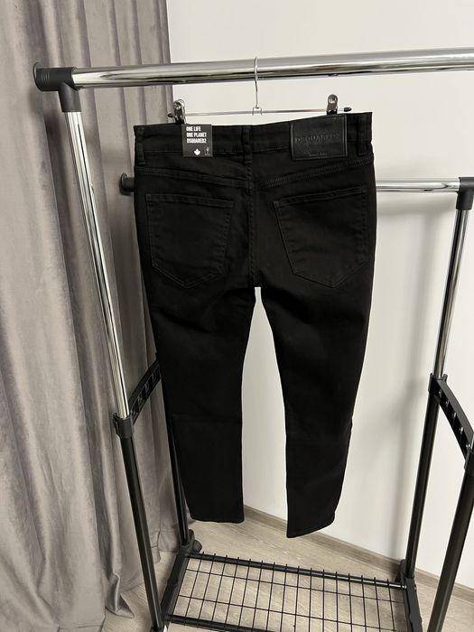 Blugi DSQUARED2 super calitate