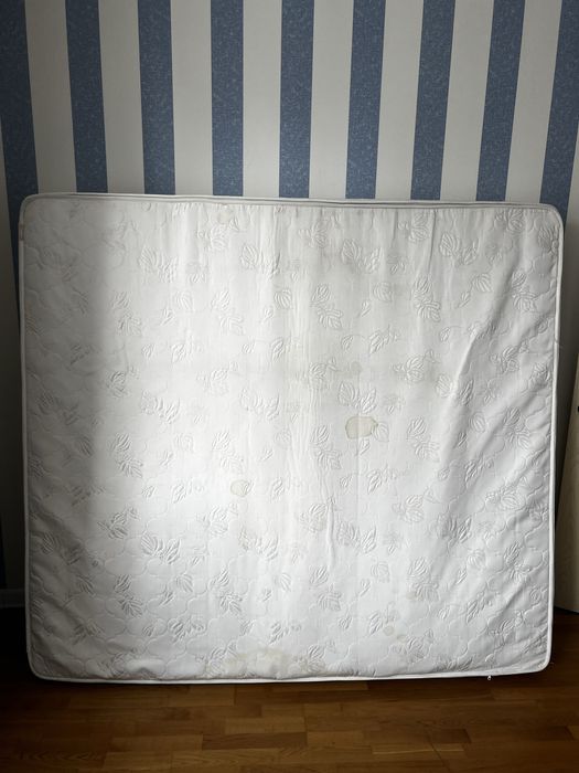 Отдам бесплатно Матрас