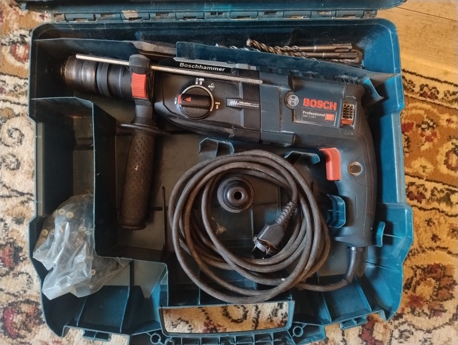 перфоратор Bosch