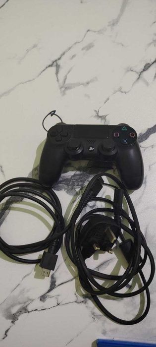 Ps4 PRO full complect ideal holatda 200$ kelishiladi