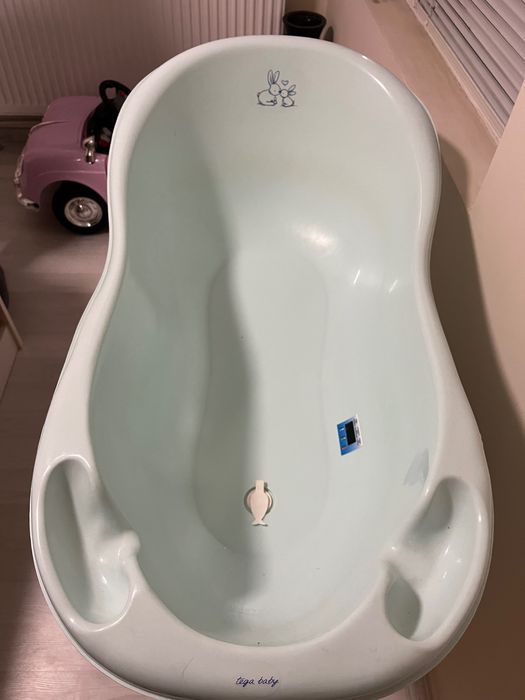 Вана за бебе със стойка