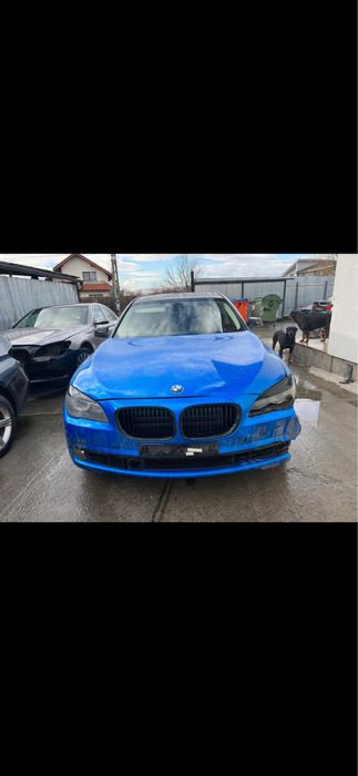 Bmw 740d  f01. Motor 306cp n57d30b
