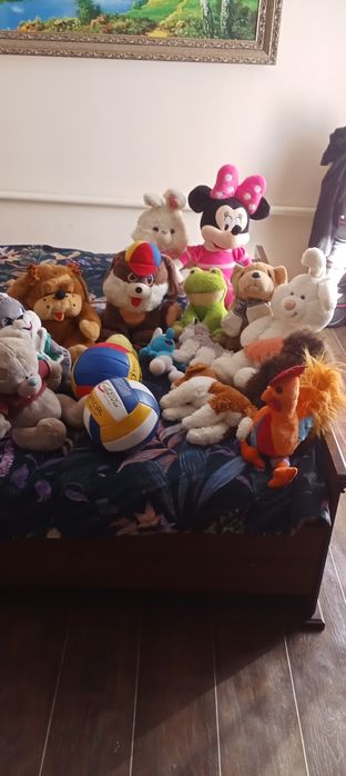 Продам детские вещи и игрушки.