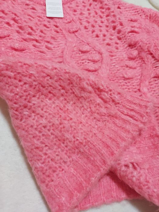 Продам новую кофту Mango с этикеткой