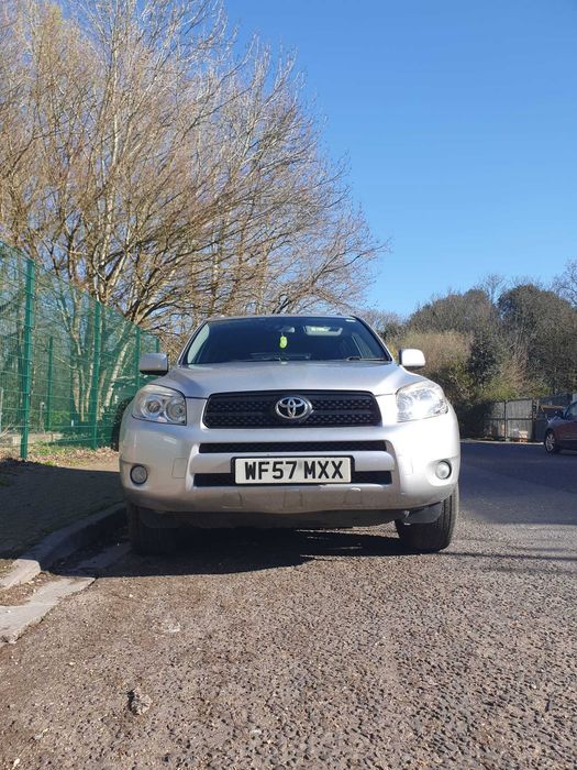 Джип Toyota RAV 4 , 2.2 дизел , десен волан