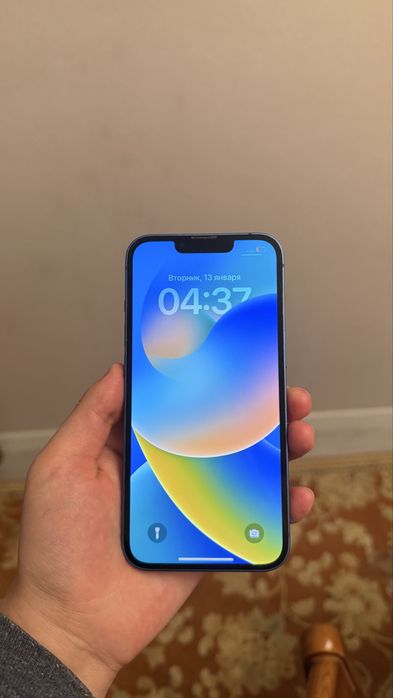 Продается айфон 13
